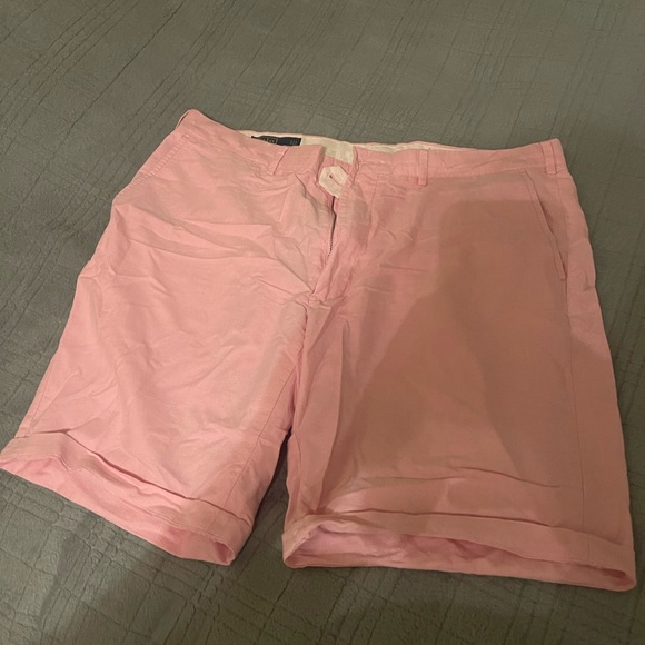 Pink polo shorts size 38 . Fits like a 36. - Picture 2 of 4